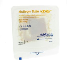 ADVANCIS Activon Pansement Gaze de Viscose imprégnée de 100% de Miel de Manuka 5cm x 5cm