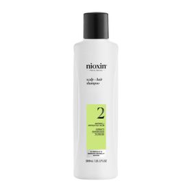 Shampooing Nioxin System 2 pour cheveux clairsemés avancés