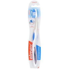 elmex® Nettoyage Intense Brosse à dents Medium