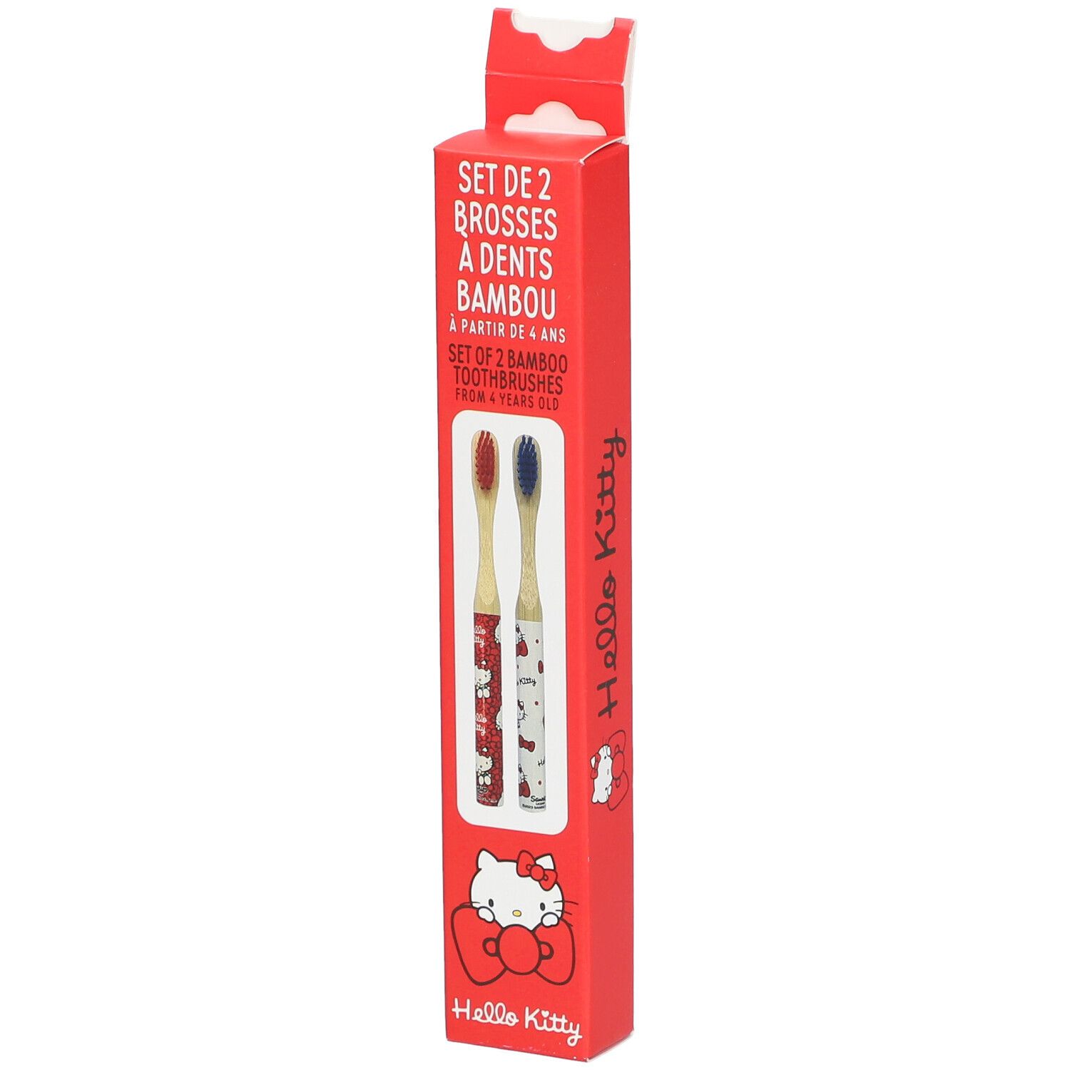 Boîte rouge avec deux brosses à dents en bambou Hello Kitty. Texte: Set de 2, à partir de 4 ans. Motifs Hello Kitty sur les brosses.