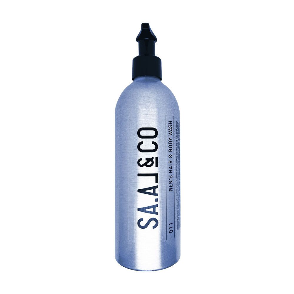 Flacon argenté avec bouchon noir. Inscription : SA.AJ&CO, Men's Hair & Body Wash, 011.