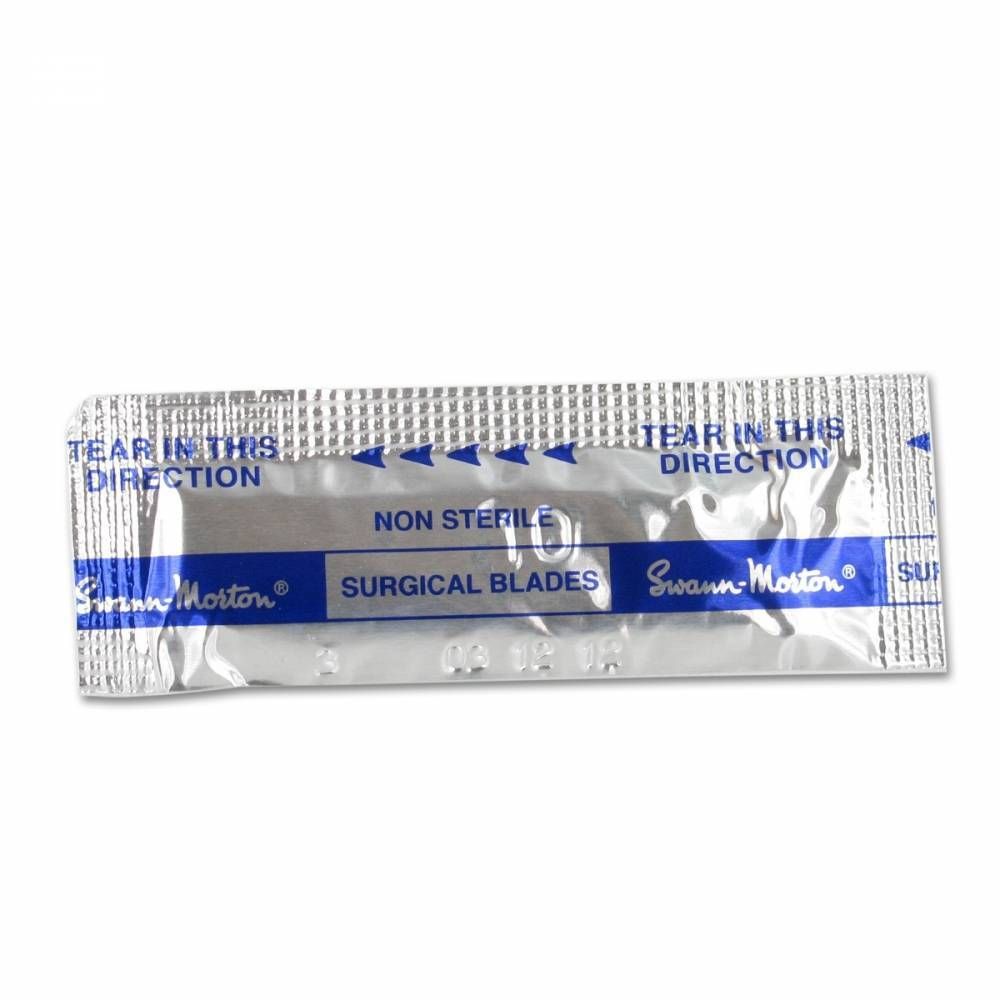 Emballage de lames chirurgicales Swann-Morton n° 10, non stériles.