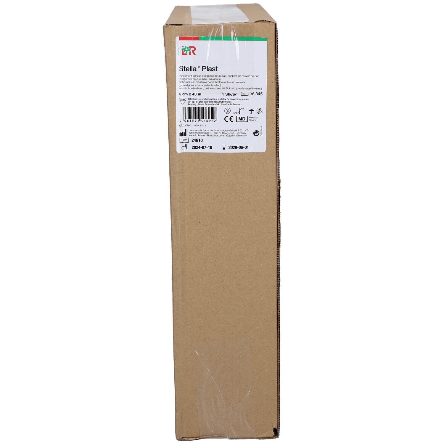 Emballage en carton avec étiquette produit. Inscription: Stella Plast. Dimensions: 6 cm x 40 m. Marquage CE.