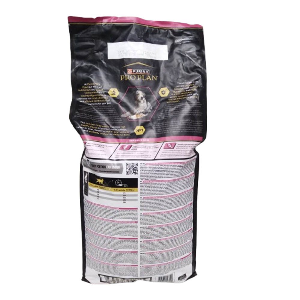 Dos du sac de nourriture pour chiens Purina Pro Plan. Informations sur les ingrédients et recommandations d'alimentation.