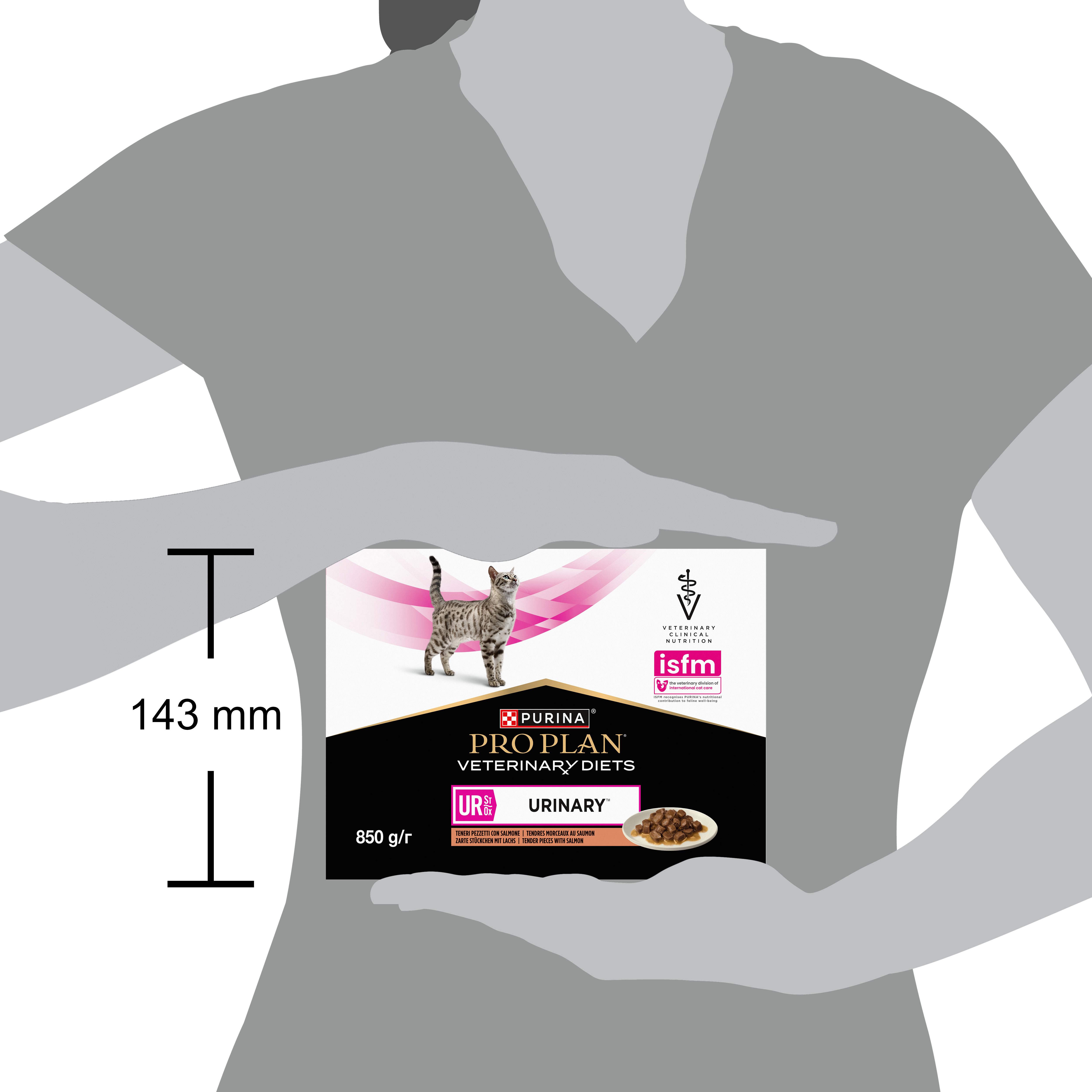 Purina Pro Plan Veterinary Diets Urinary nourriture humide pour chats, 850g, tenu par une personne.