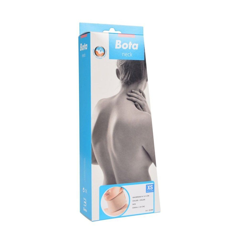Collier cervical Bota, beige. Porté par une personne. Caractéristique du produit : fermeture velcro.