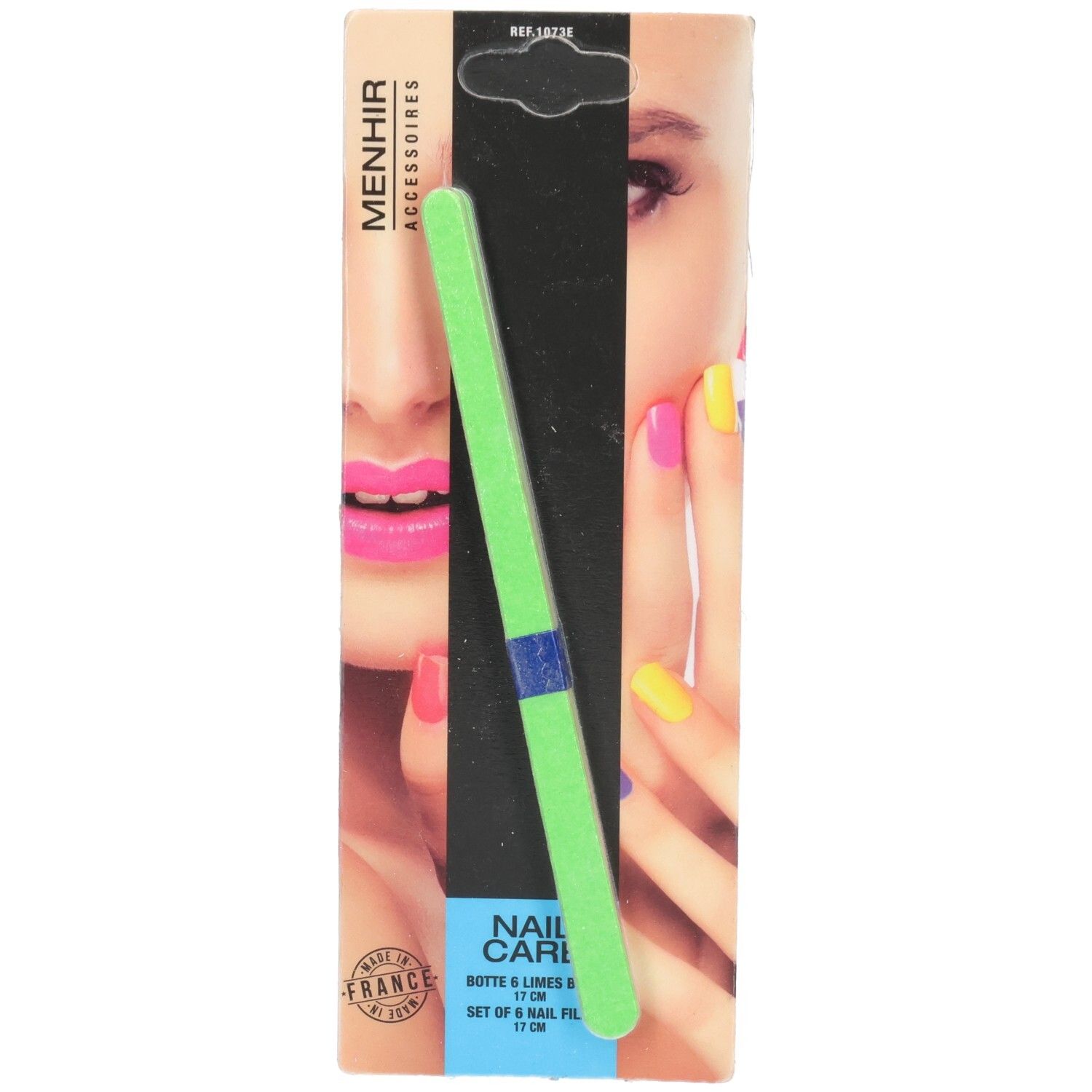Lime à ongles verte et bande bleue, emballage. Inscription: Menhir Accessoires, Nail Care, 17 cm.