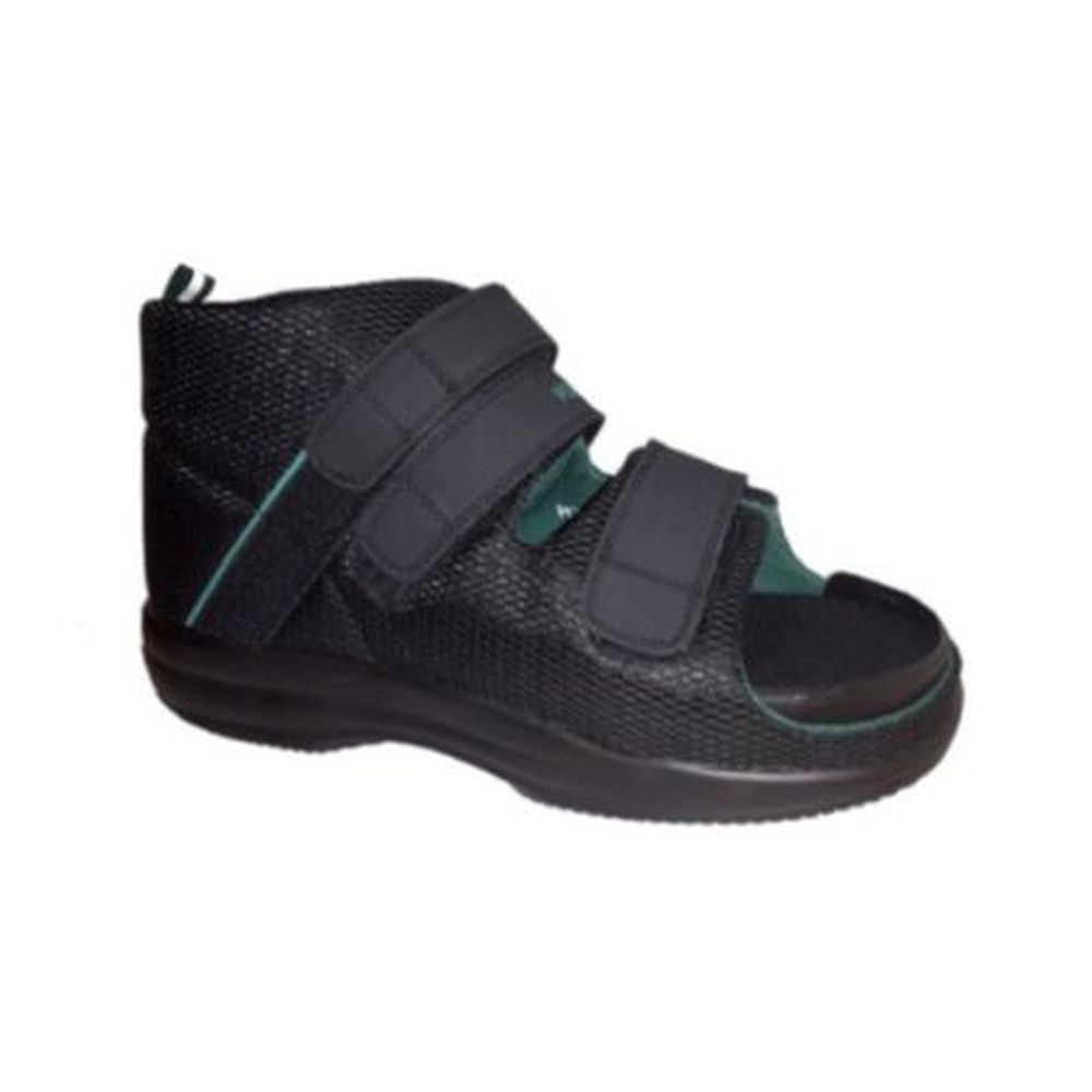 Chaussure noire avec fermetures velcro. Semelle grise, accents verts. Matériau en mesh.