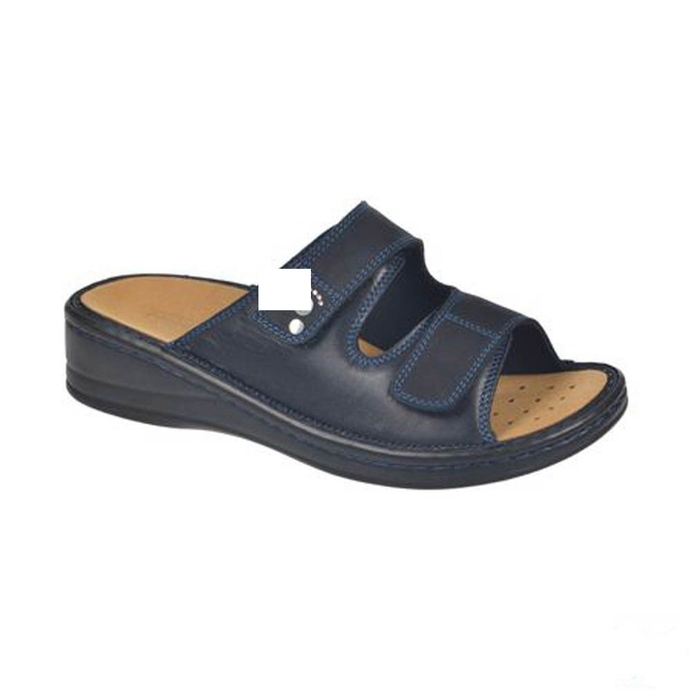 Sandale bleue avec deux brides réglables. Semelle intérieure beige. Semelle noire.