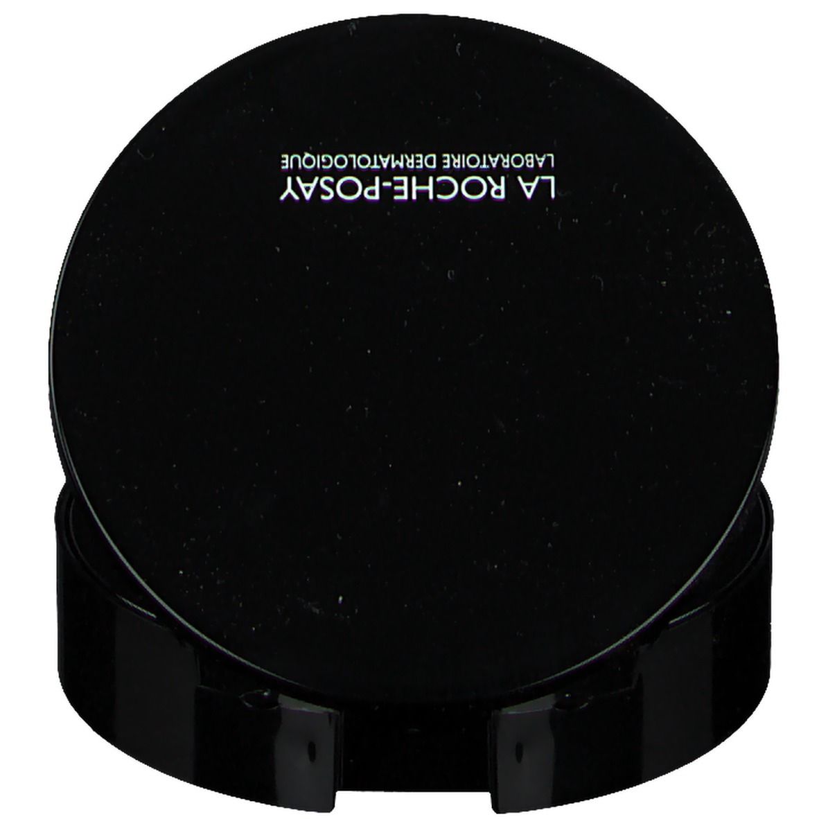 Maquillage compact fermé. Boîtier noir. Marque La Roche-Posay.