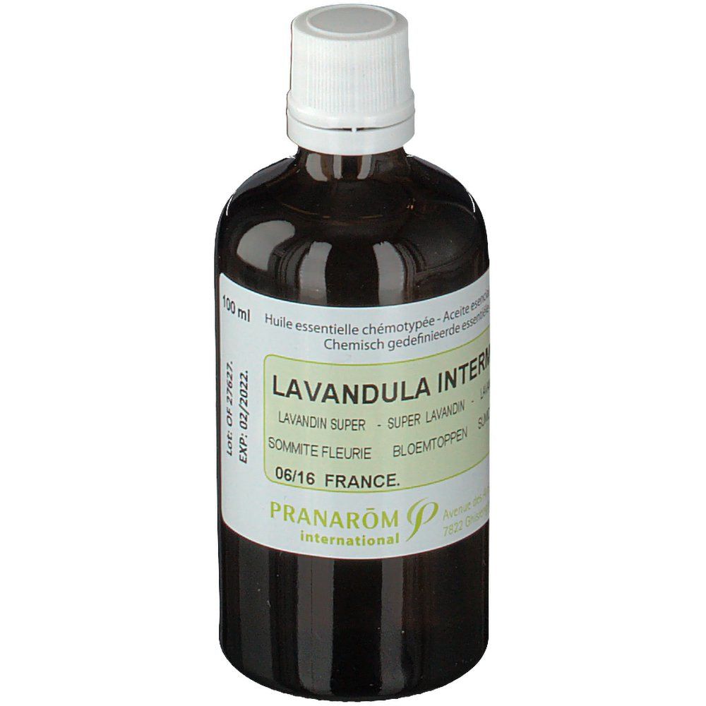 Flacon en verre brun avec bouchon blanc. Étiquette avec nom du produit, volume 100 ml et date de péremption. Marque PRANAROM.