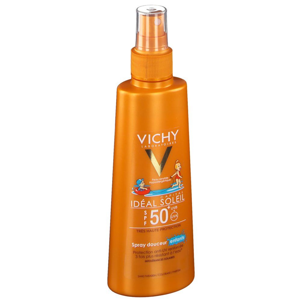 Flacon spray orange avec logo VICHY et nom du produit. Inscription : Idéal Soleil 50+ pour enfants. Illustration d'enfants.