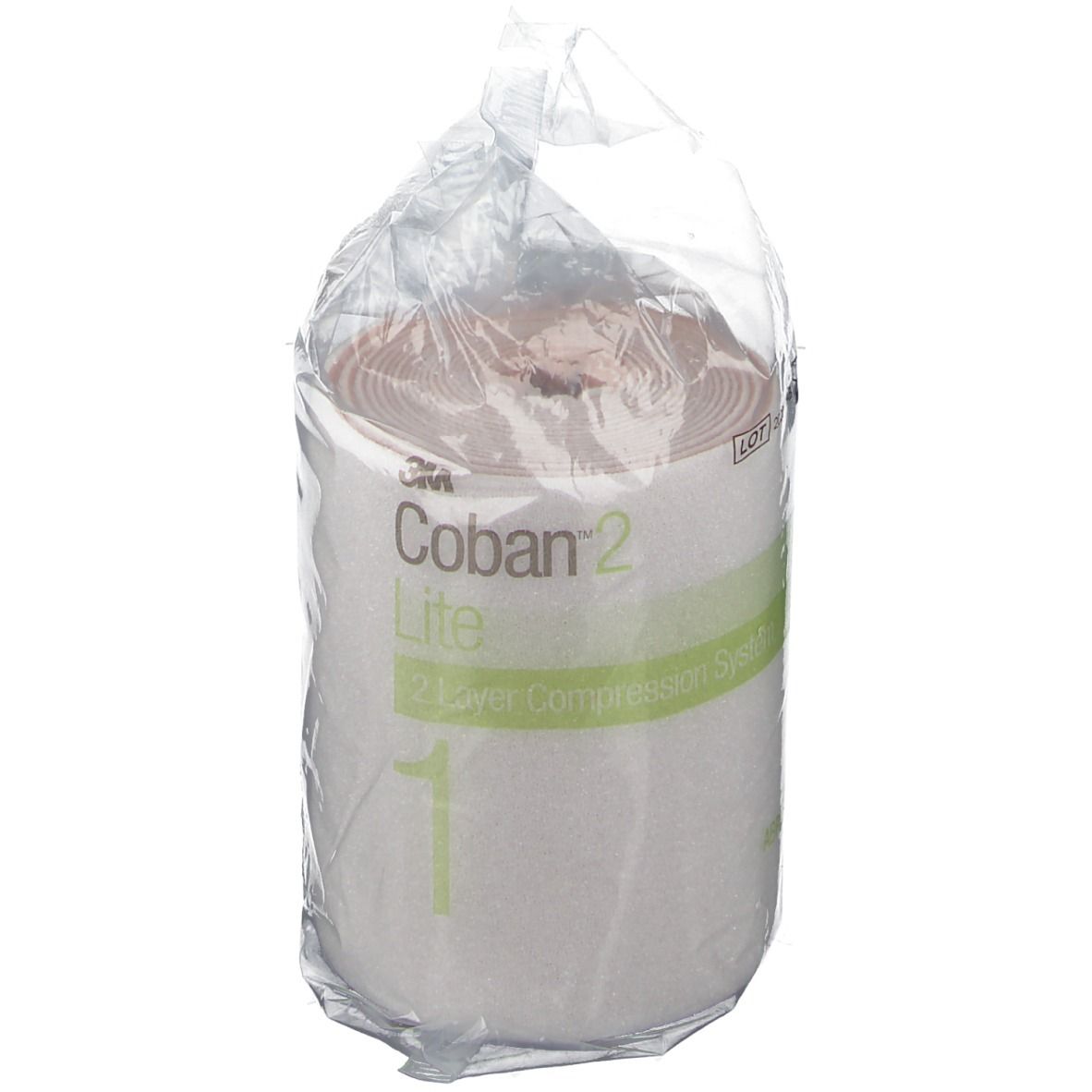 Rouleau de bandage dans un emballage plastique. Code-barres et étiquette avec informations. Emballage transparent.