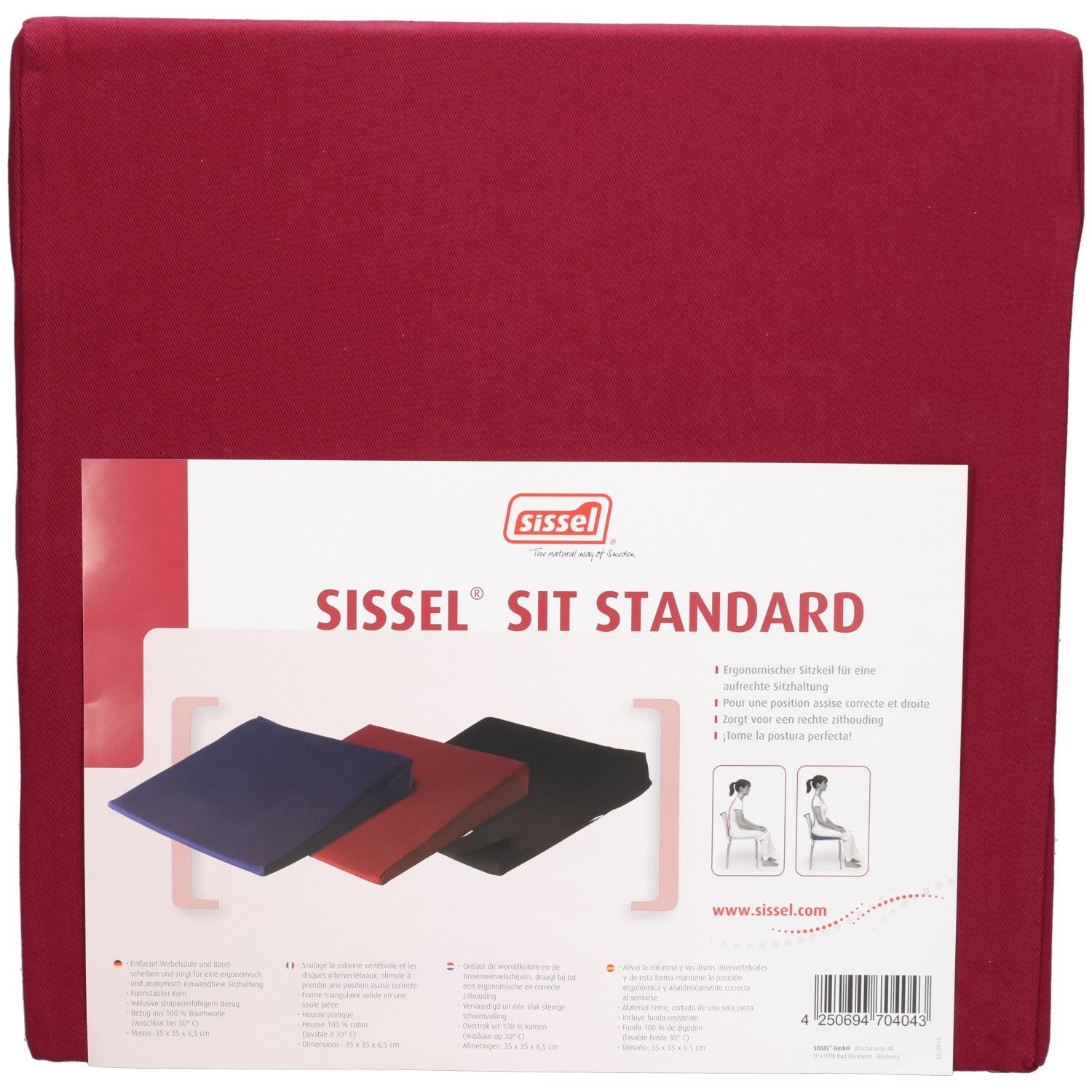 Coussin Sissel Sit Standard bordeaux avec emballage. Montre trois coussins de couleurs différentes et des positions assises.