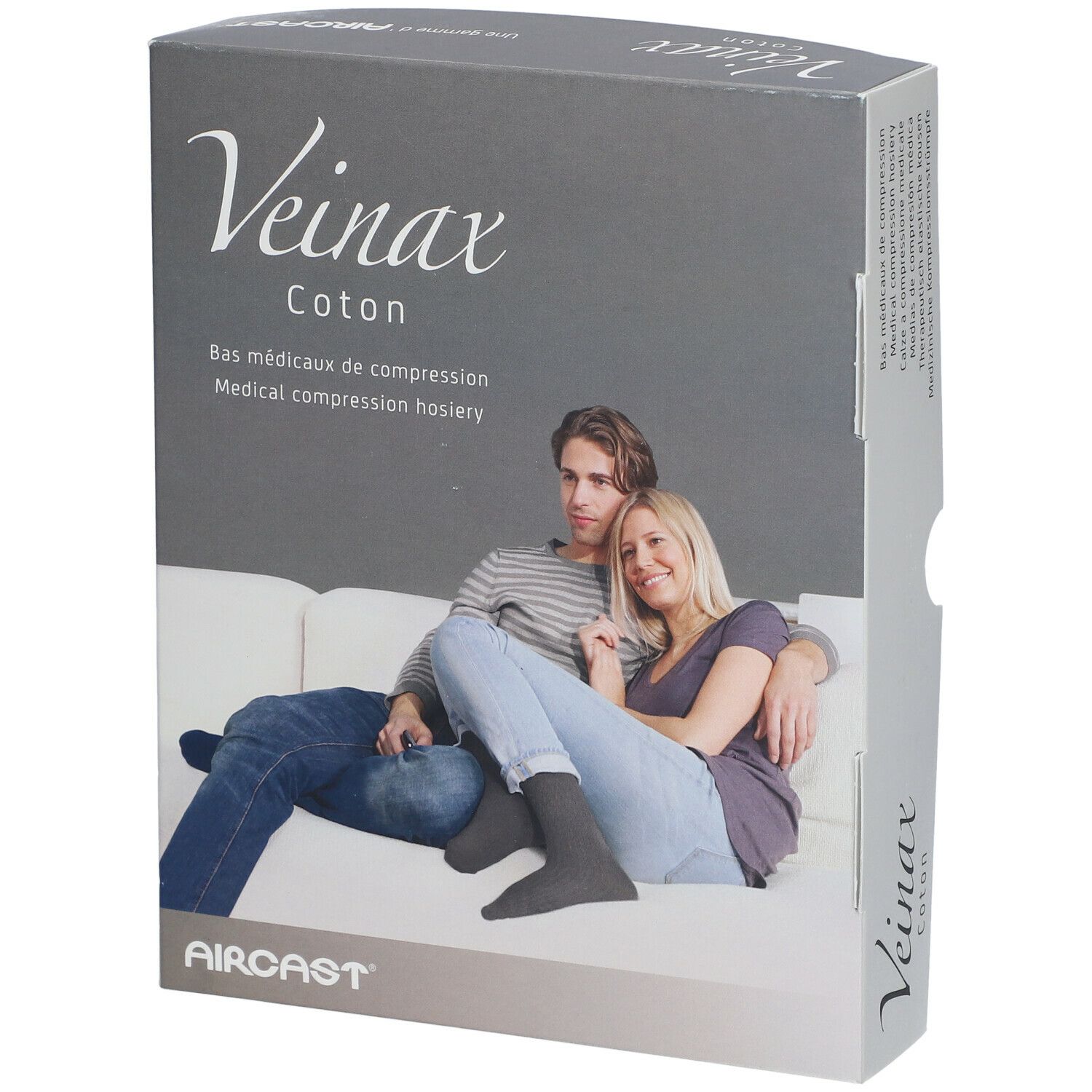 Boîte de bas de compression Veinax Coton. Un homme et une femme sont représentés sur l'emballage.