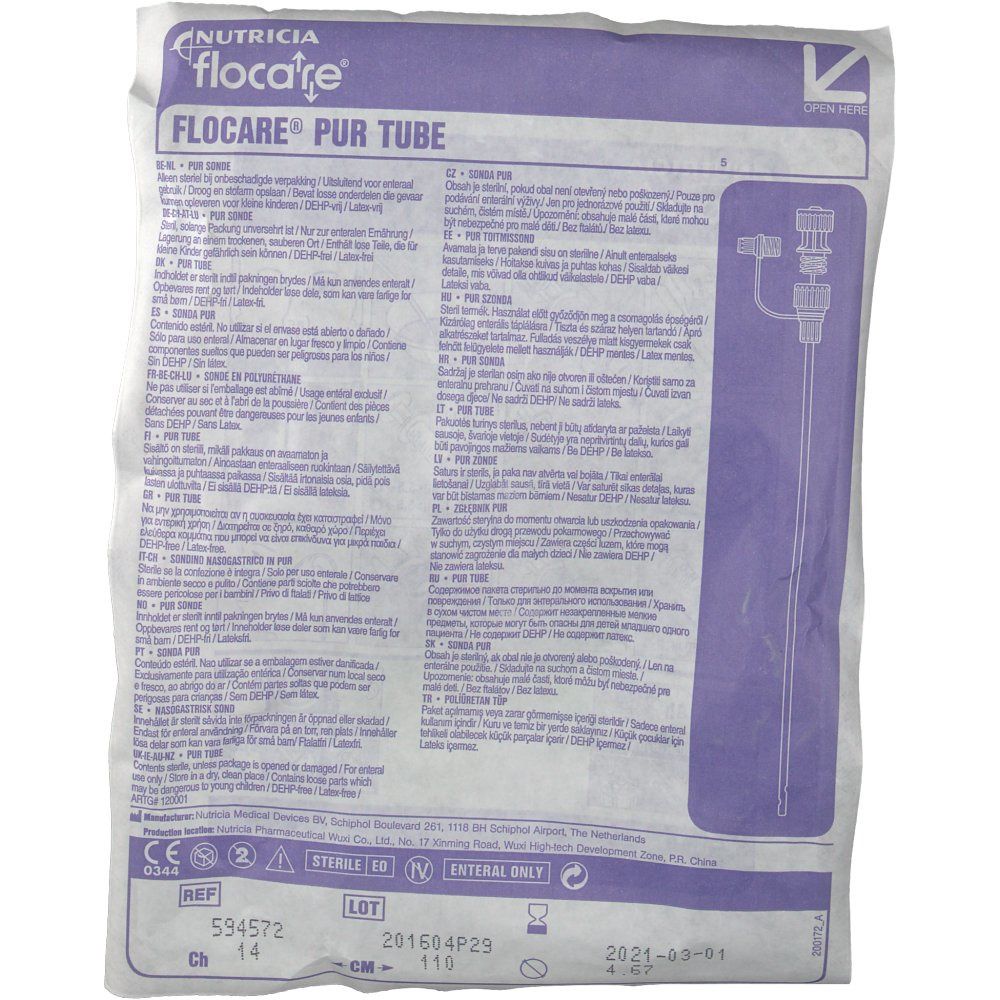 Emballage de sonde médicale. Texte: Flocare® Pur Tube. Emballage stérile. Avec informations produit.