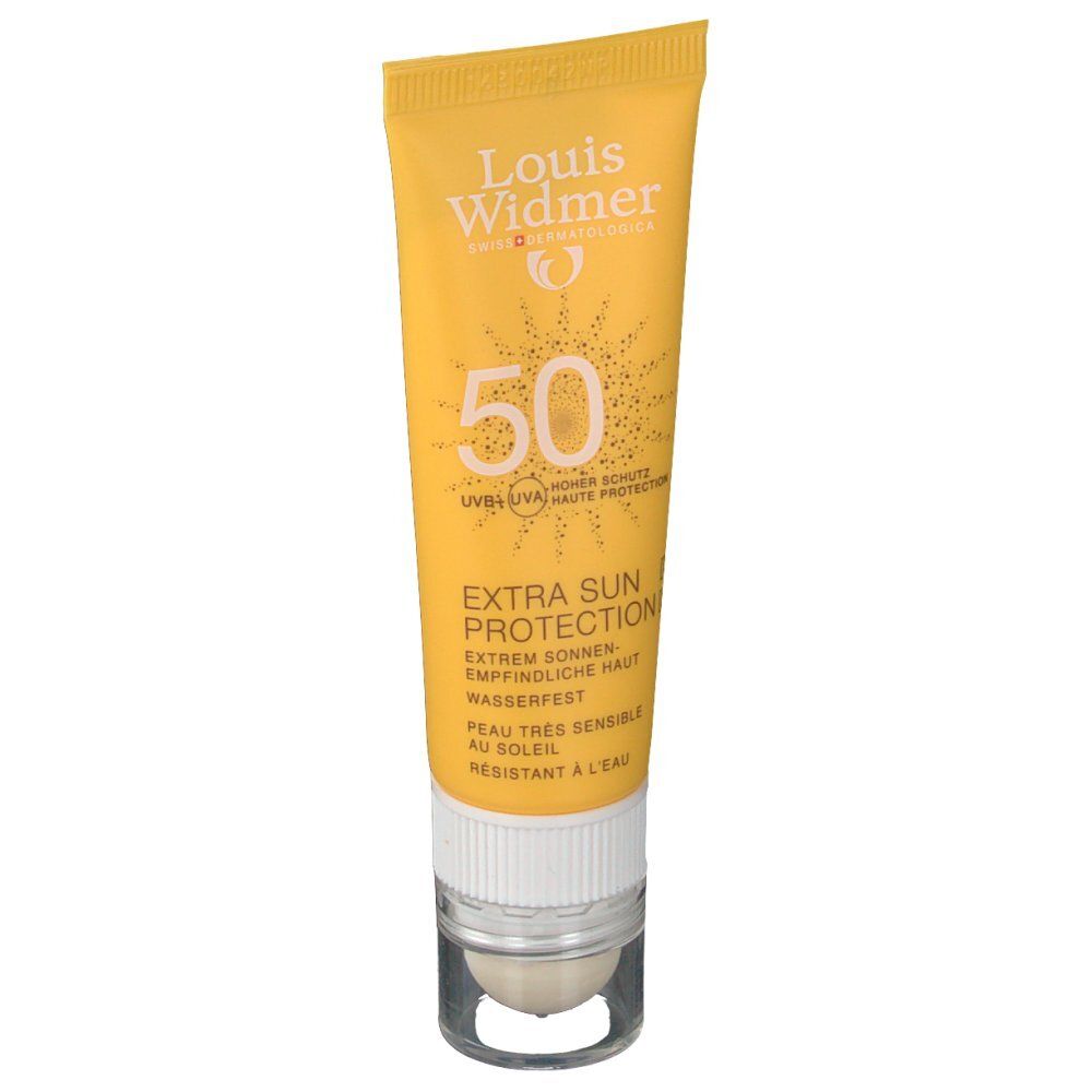 Tube jaune Louis Widmer Extra Sonnenschutz SPF50. Applicateur blanc. Texte: 50, Extra Sun Protection, résistant à l'eau.