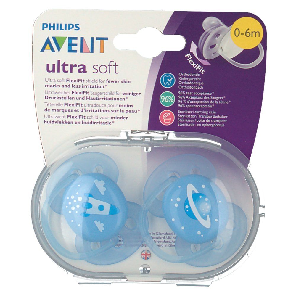 Deux sucettes bleues Philips AVENT Ultra Soft dans un emballage transparent. Recommandé pour les 0-6 mois. Bouclier FlexiFit pour moins d'irritation.