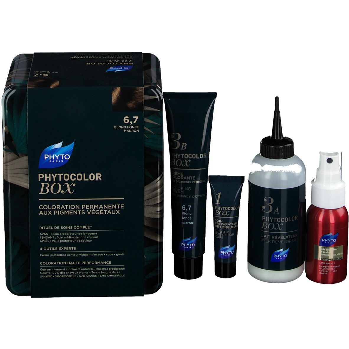 Boîte de produit avec quatre produits. Comprend un tube, un petit tube, une bouteille et un flacon pulvérisateur. Emballage noir.