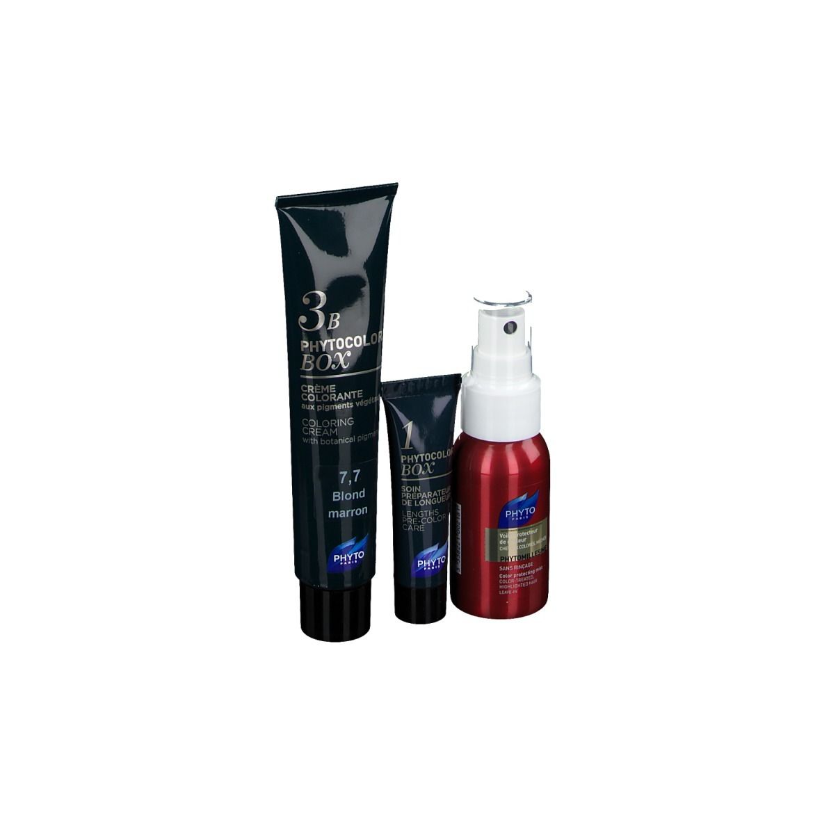 Trois produits : teinture capillaire, petit tube et flacon pulvérisateur. Tous noirs avec des détails blancs et dorés. Inscription : Phyto Phytocolor Box 7,7 Blond Marron.