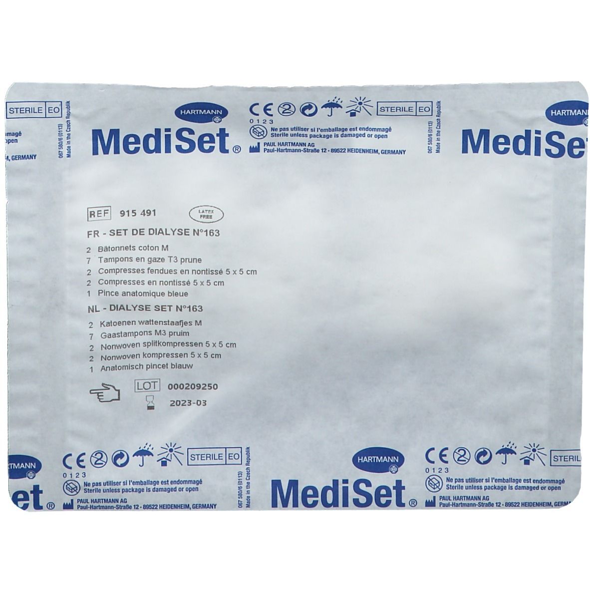 Emballage stérile Hartmann Mediset. Contient tampons, compresses et pince. Nom du produit et référence visibles.