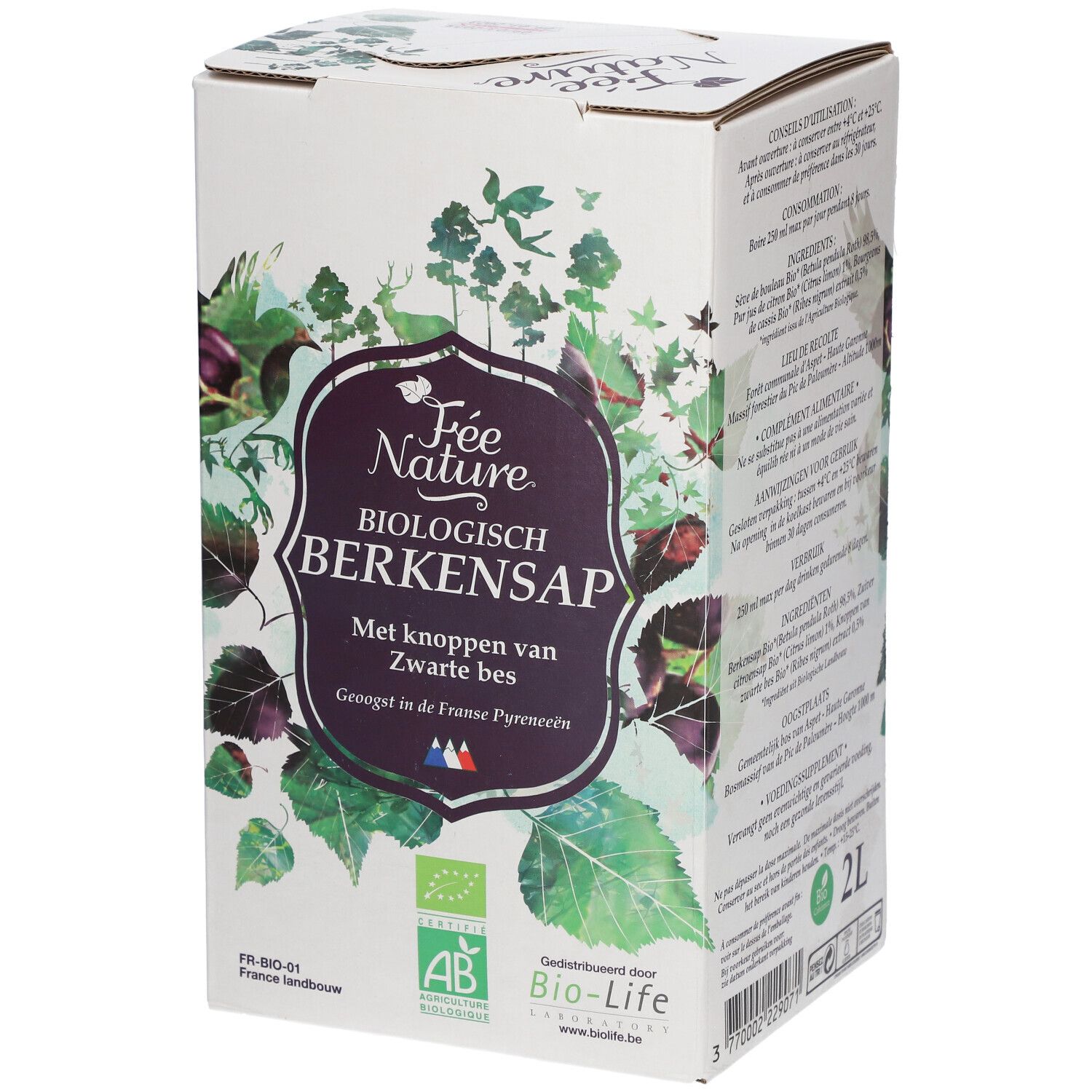 Emballage carton avec inscription: Biologisch Berkensap, Met knoppen van Zwarte bes. Marque: Fée Nature. 2L.
