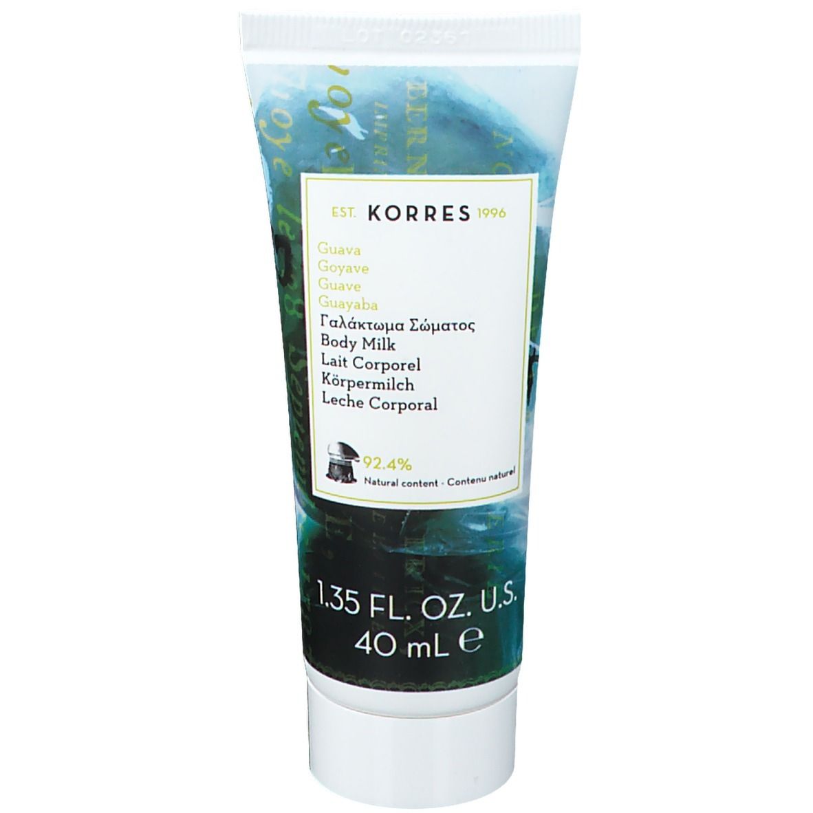 Lait corporel KORRES, tube. Étiquette verte avec texte: Guava, Body Milk, 92,4% de contenu naturel.