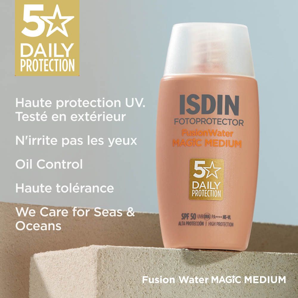 ISDIN Fotoprotector Fusion Water Color LSF 50 et emballage. Flacon beige et boîte.