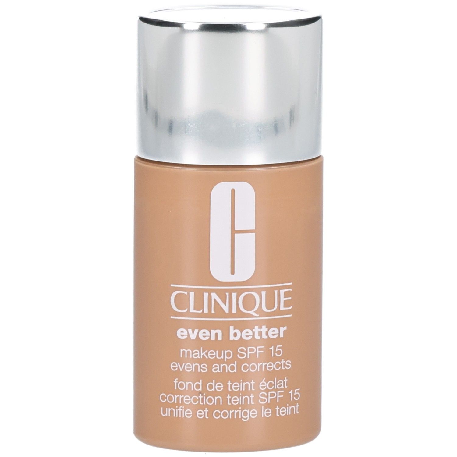 Clinique Even Better Makeup SPF 15, couleur Sable. Flacon avec bouchon argenté.