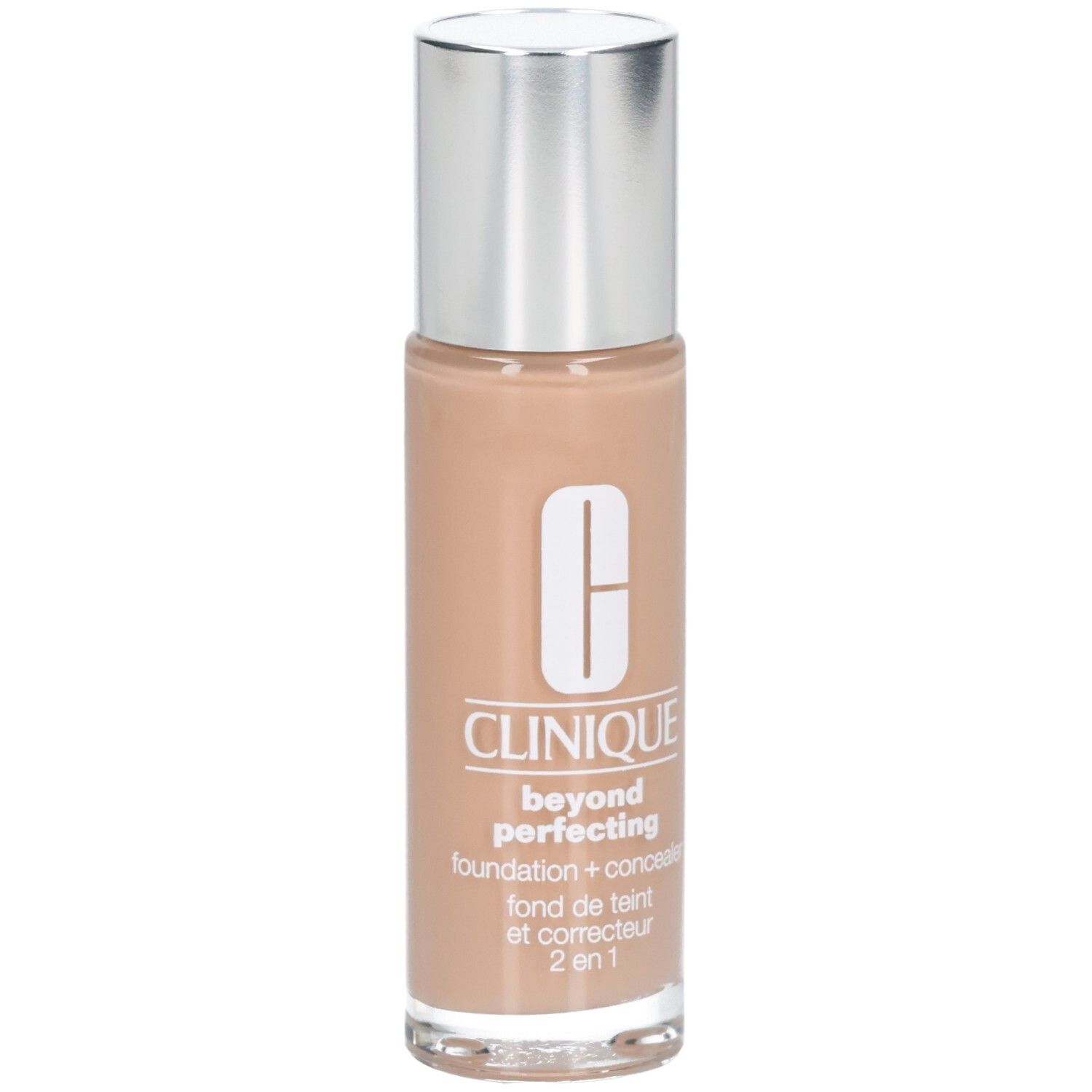 Clinique Beyond Perfecting Foundation + Concealer dans une bouteille en verre avec un capuchon argenté.