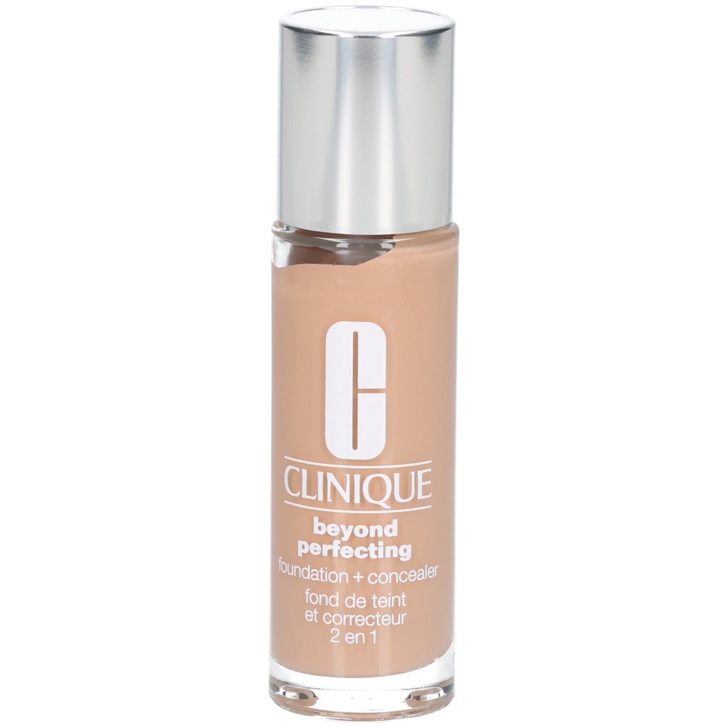 Clinique Beyond Perfecting Foundation + Concealer dans un flacon en verre avec bouchon argenté.