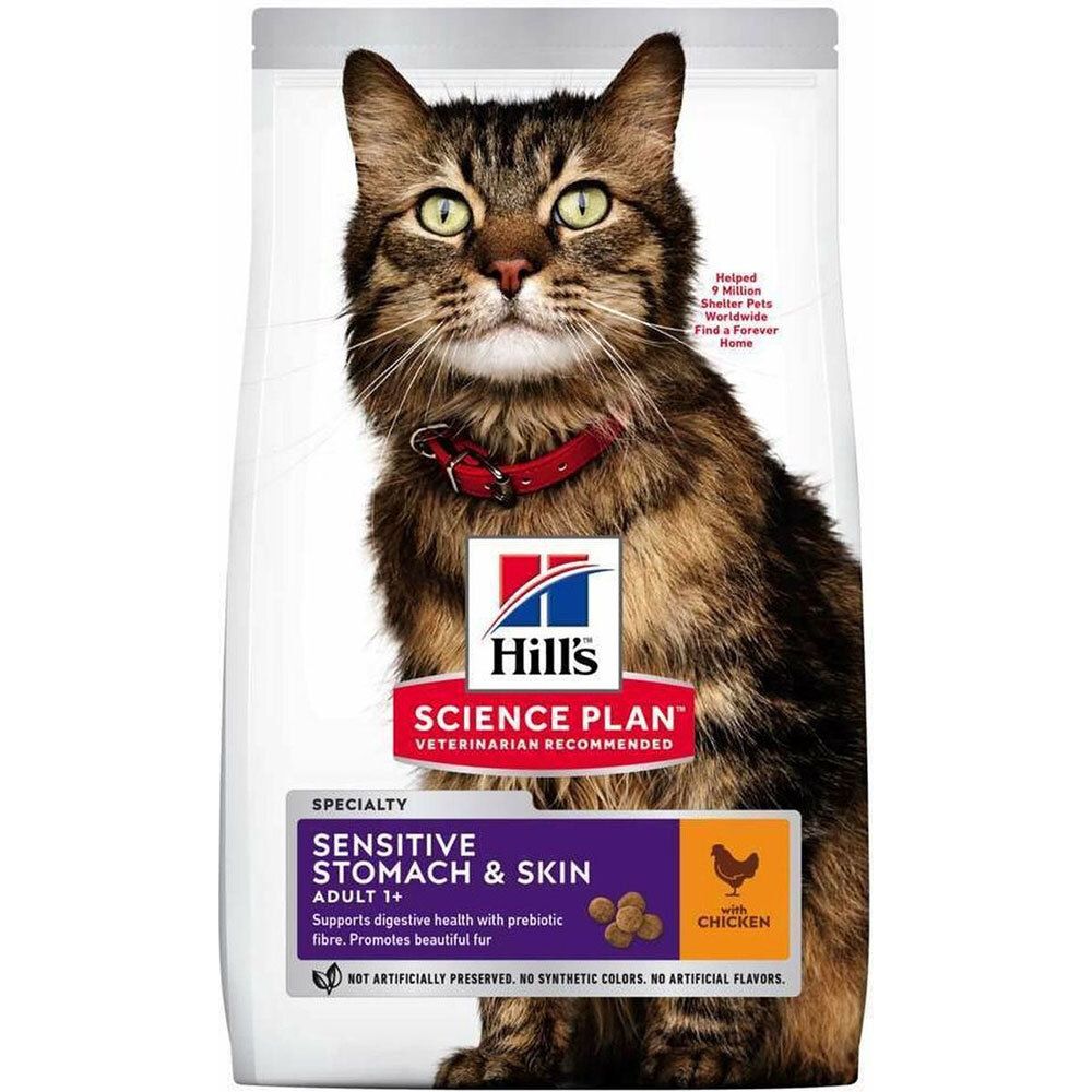 Sac de nourriture pour chats avec chat. Texte: HILL'S SCIENCE PLAN, Sensitive Stomach & Skin, Adult 1+, Poulet.