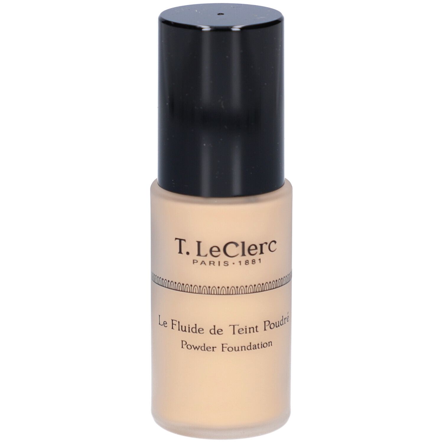 Fond de teint fluide beige dans un flacon cylindrique à bouchon noir. Inscription : T. LeClerc, Le Fluide de Teint Poudré, Powder Foundation.