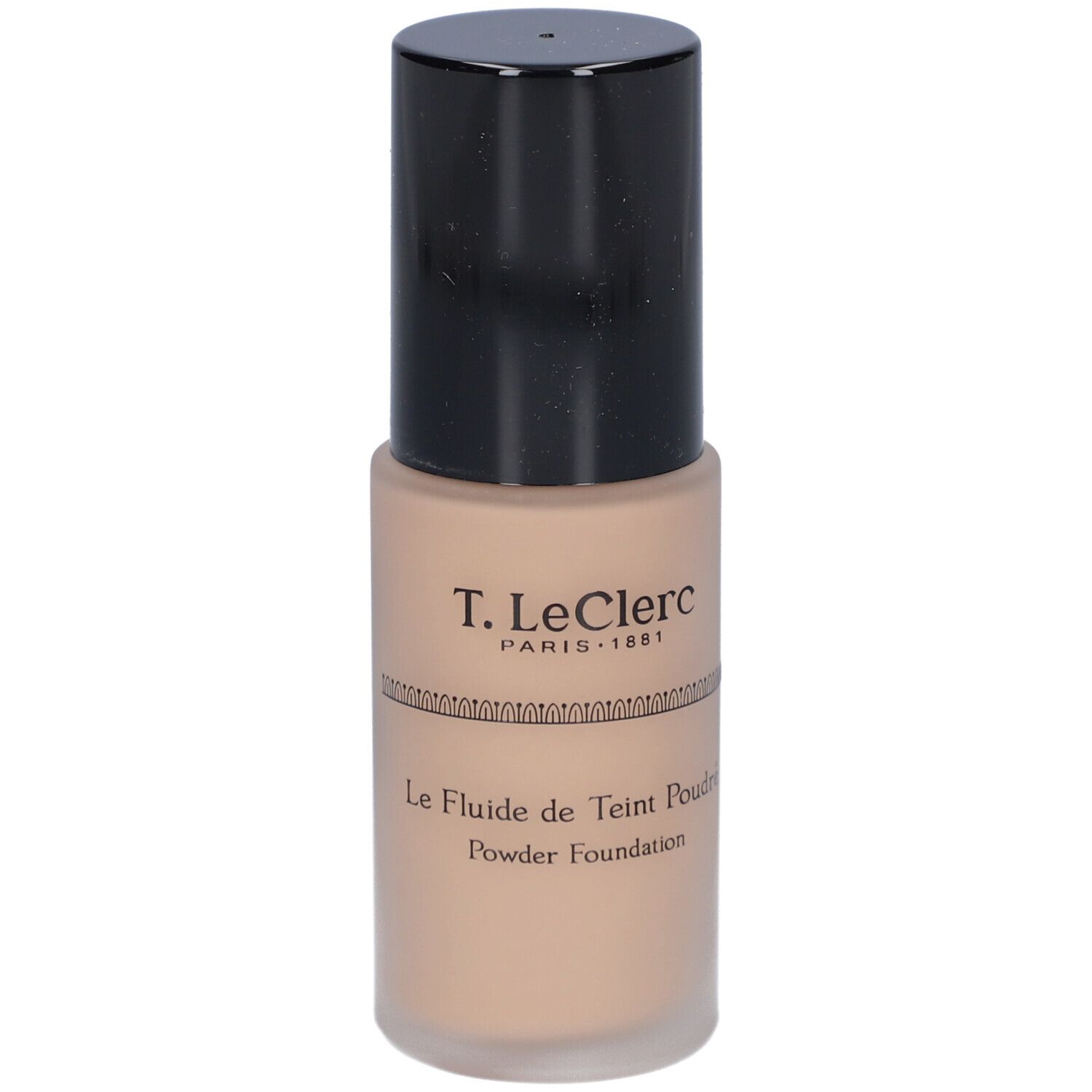 Flacon de fond de teint fluide mat T. LeClerc. Bouchon noir. Inscription: Le Fluide de Teint Poudré. Teinte beige.