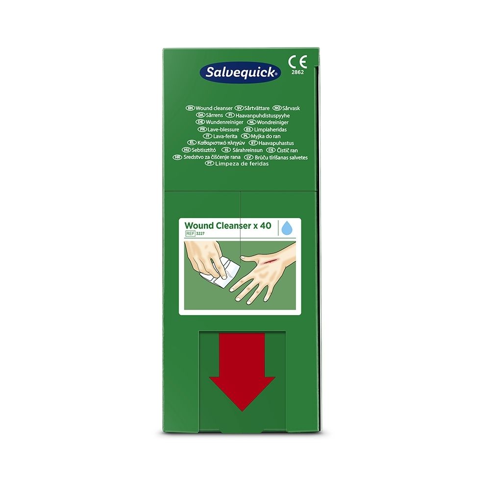 Salvequick Nettoyant Plaies, 40 unités. Solution saline stérile. Image montre le nettoyage d'une plaie.