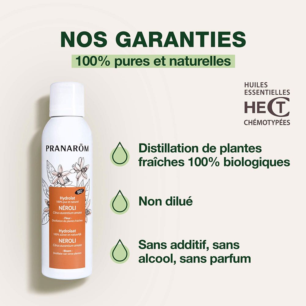 Flacon de produit sur fond vert. Texte: 100% pures et naturelles, Distillation de plantes fraîches 100% biologiques.