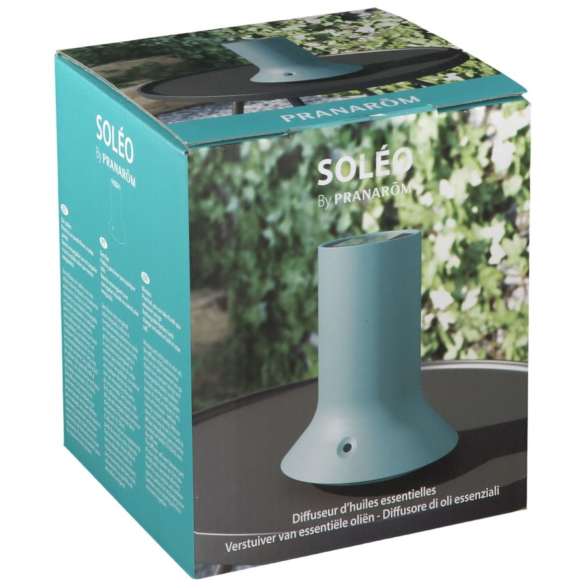 Diffuseur bleu turquoise dans son emballage. Inscription: SOLEO by PRANAROM. Sous-titre: Diffuseur d'huiles essentielles.