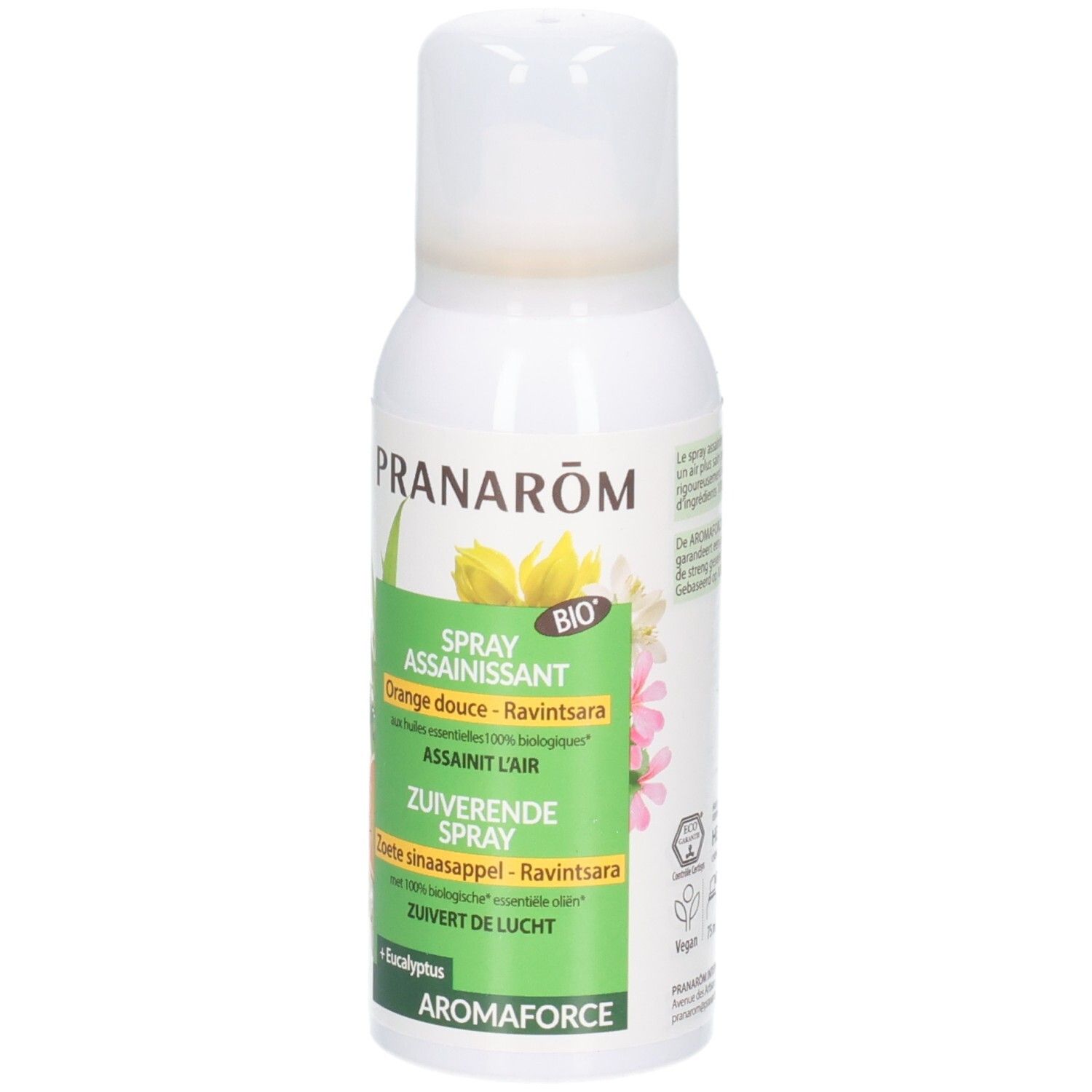 Flacon spray blanc avec étiquette verte. Texte: PRANARÔM, SPRAY ASSAINISSANT, Orange douce - Ravintsara, ZUIVERENDE SPRAY. Label BIO.