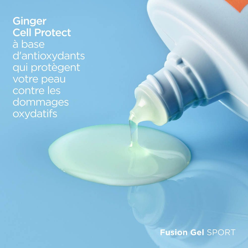 Côté de l'emballage. Texte: FusionGel SPORT Wet Skin. Informations multilingues. Avec illustration de sportifs.