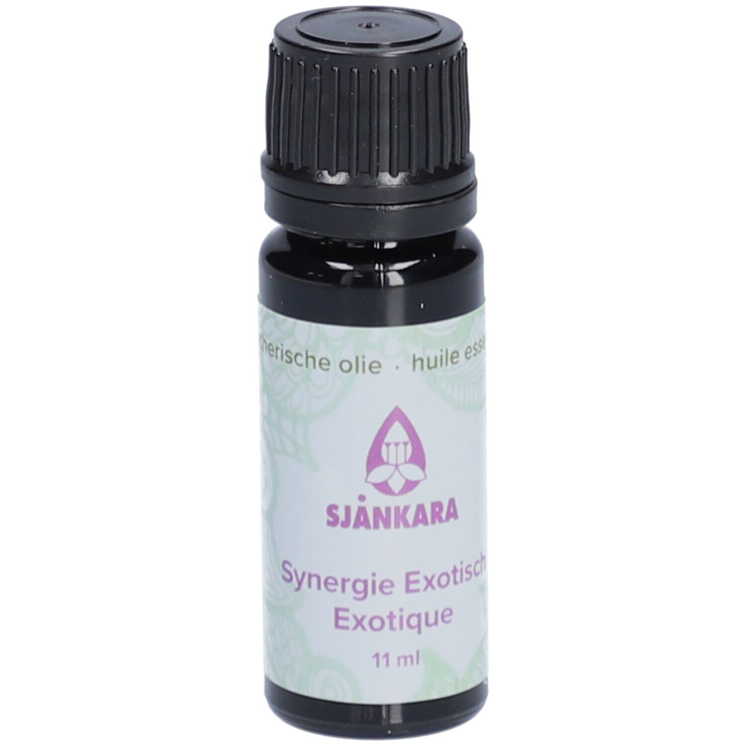 Flacon en verre brun foncé avec bouchon à vis noir. Étiquette "Sjankara Synergie Exotisch Exotique 11 ml".