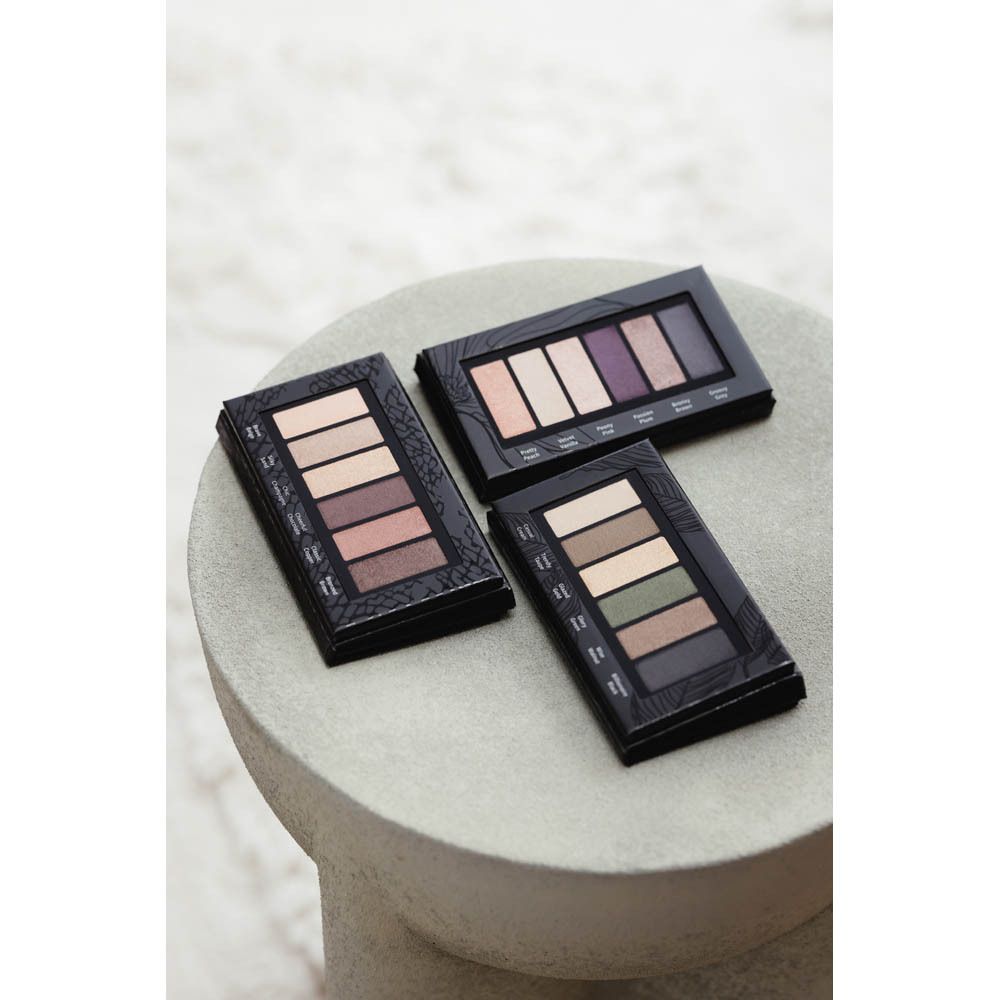 Les Couleurs de Noir Soft Touch Eyeshadow Palette 03 Forest Green