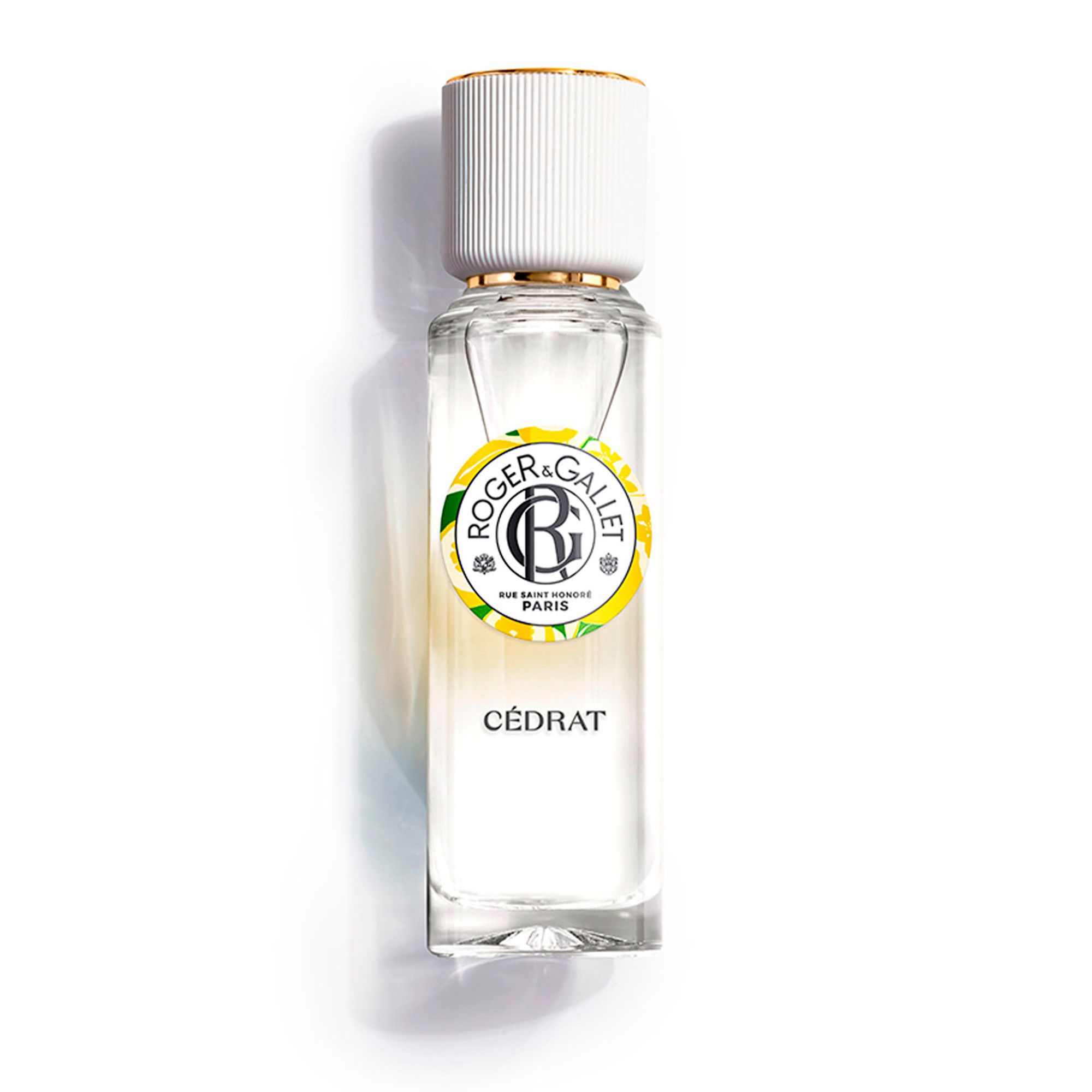 Flacon Roger & Gallet Cédrat. Bouchon blanc, liseré doré. Logo et nom du produit.
