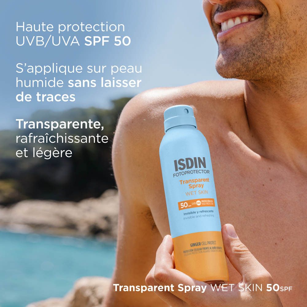 Homme avec ISDIN Fotoprotector Spray. Texte : Haute protection SPF 50.