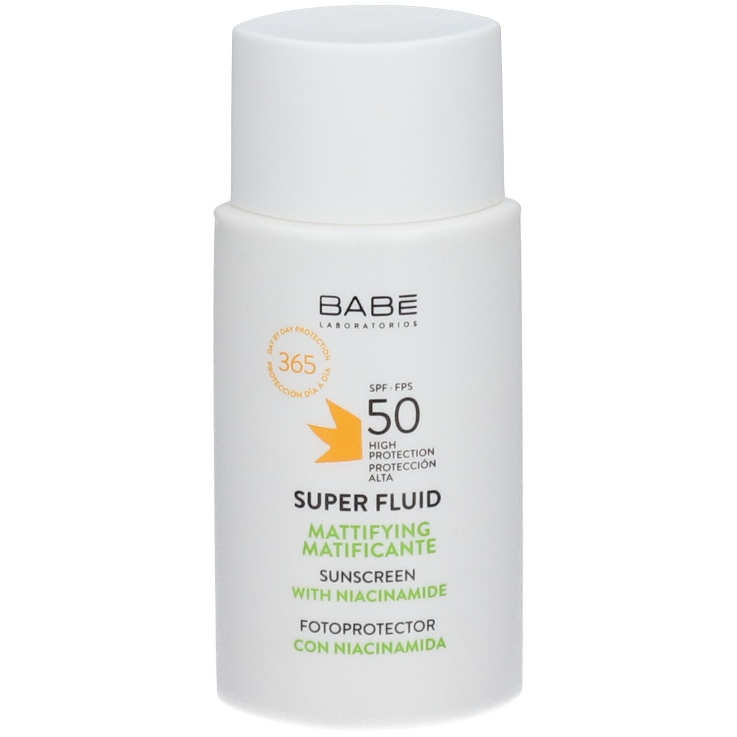 Flacon blanc BABE Super Fluid, SPF 50, Mattifiant Niacinamide. Bouchon blanc. Texte en plusieurs langues.