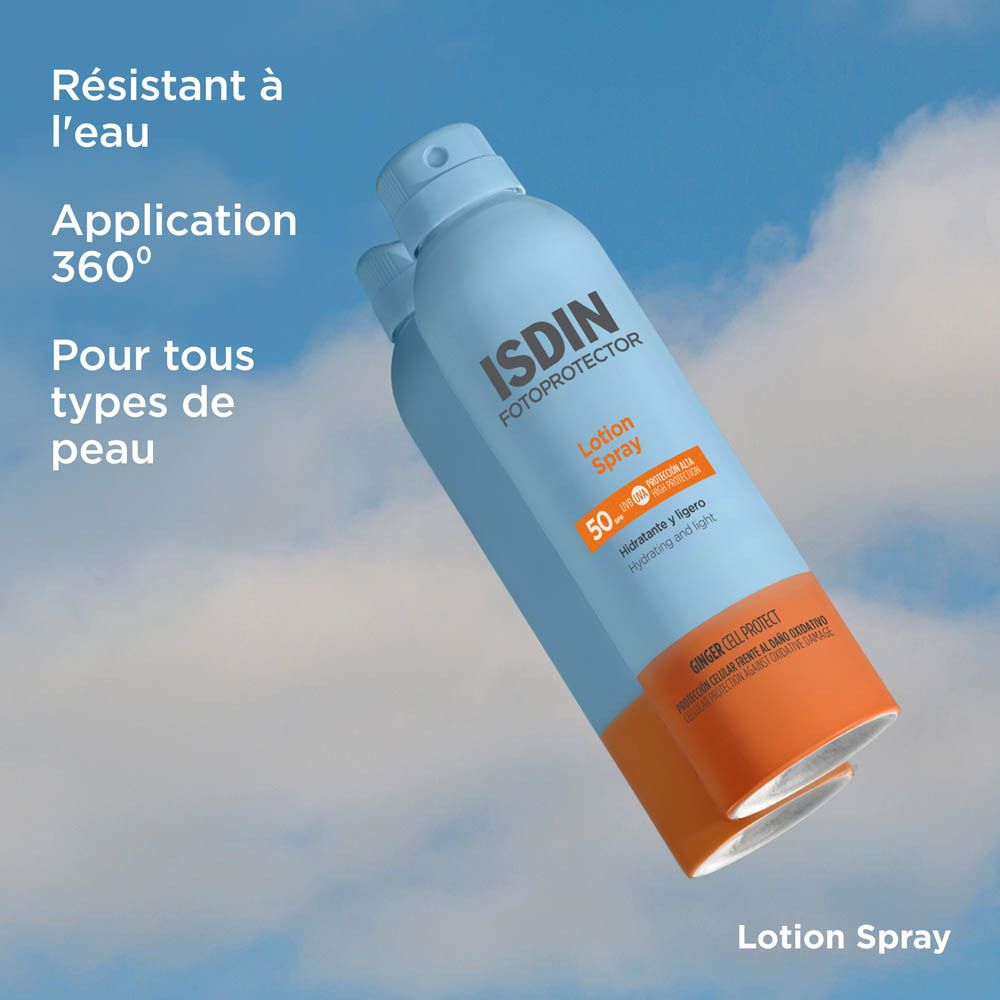 ISDIN Fotoprotector Lotion Spray SPF 50. Deux flacons devant ciel bleu. Texte.