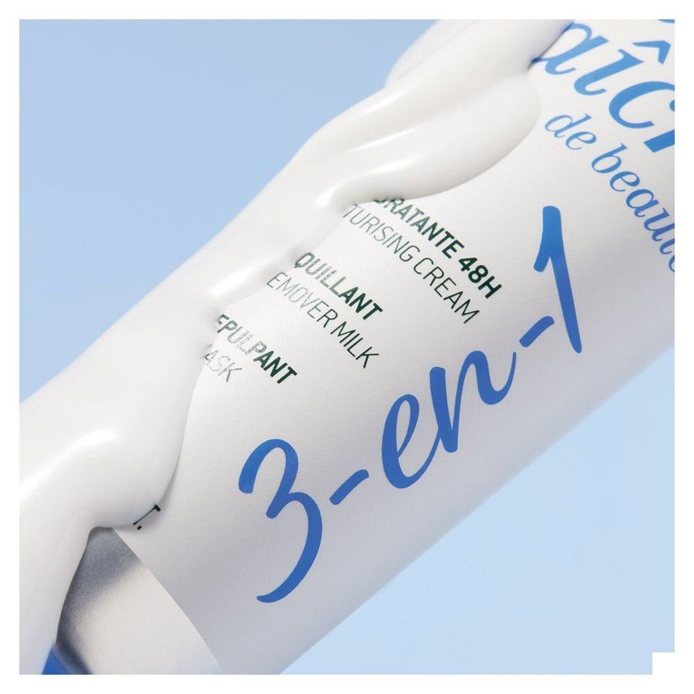 Gros plan sur le tube Nuxe Crème fraîche de beauté avec inscription '3-in-1'.