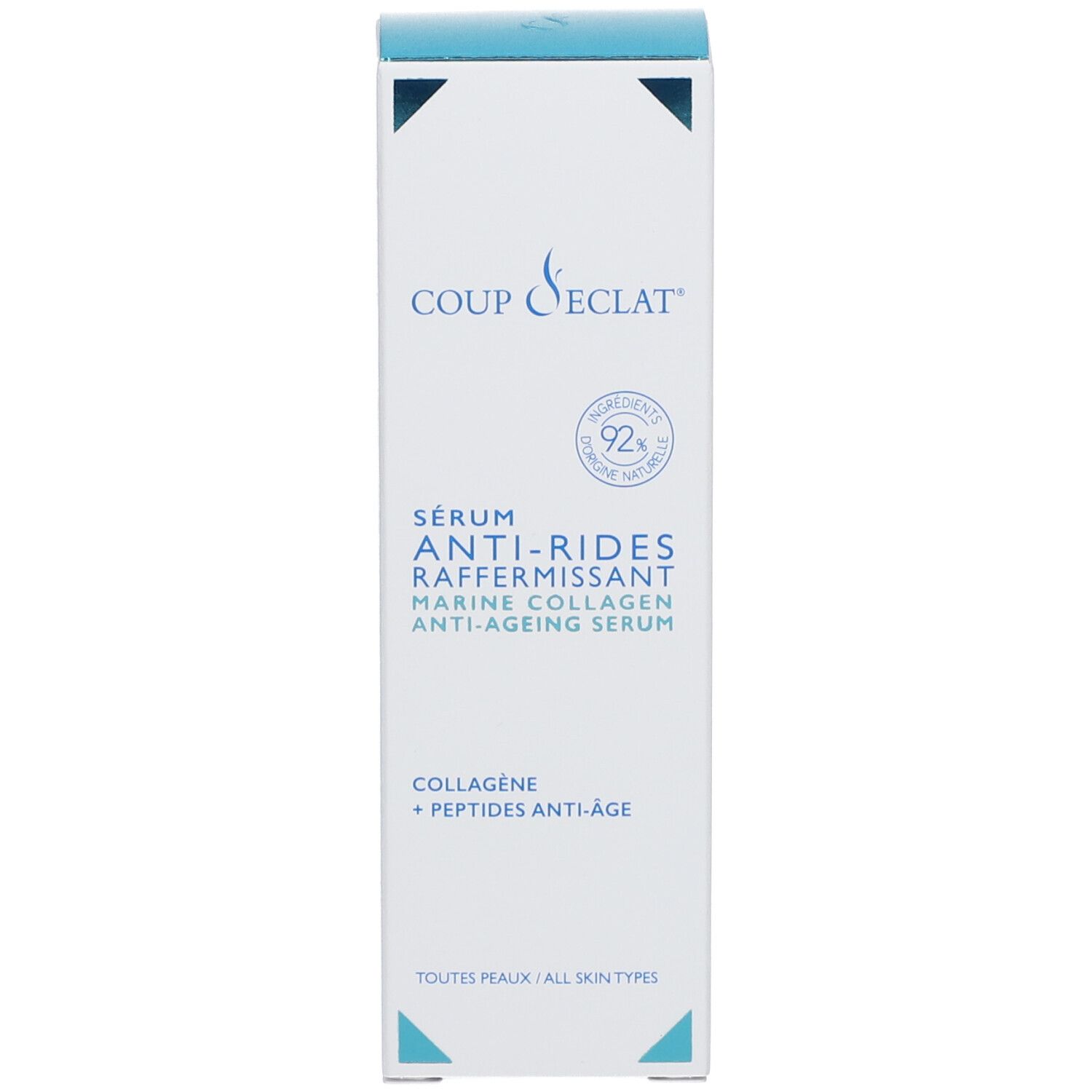 Emballage du produit, blanc avec pointe bleue. Inscription : Coup d'Eclat, sérum anti-rides, collagène marin, 92% ingrédients naturels.