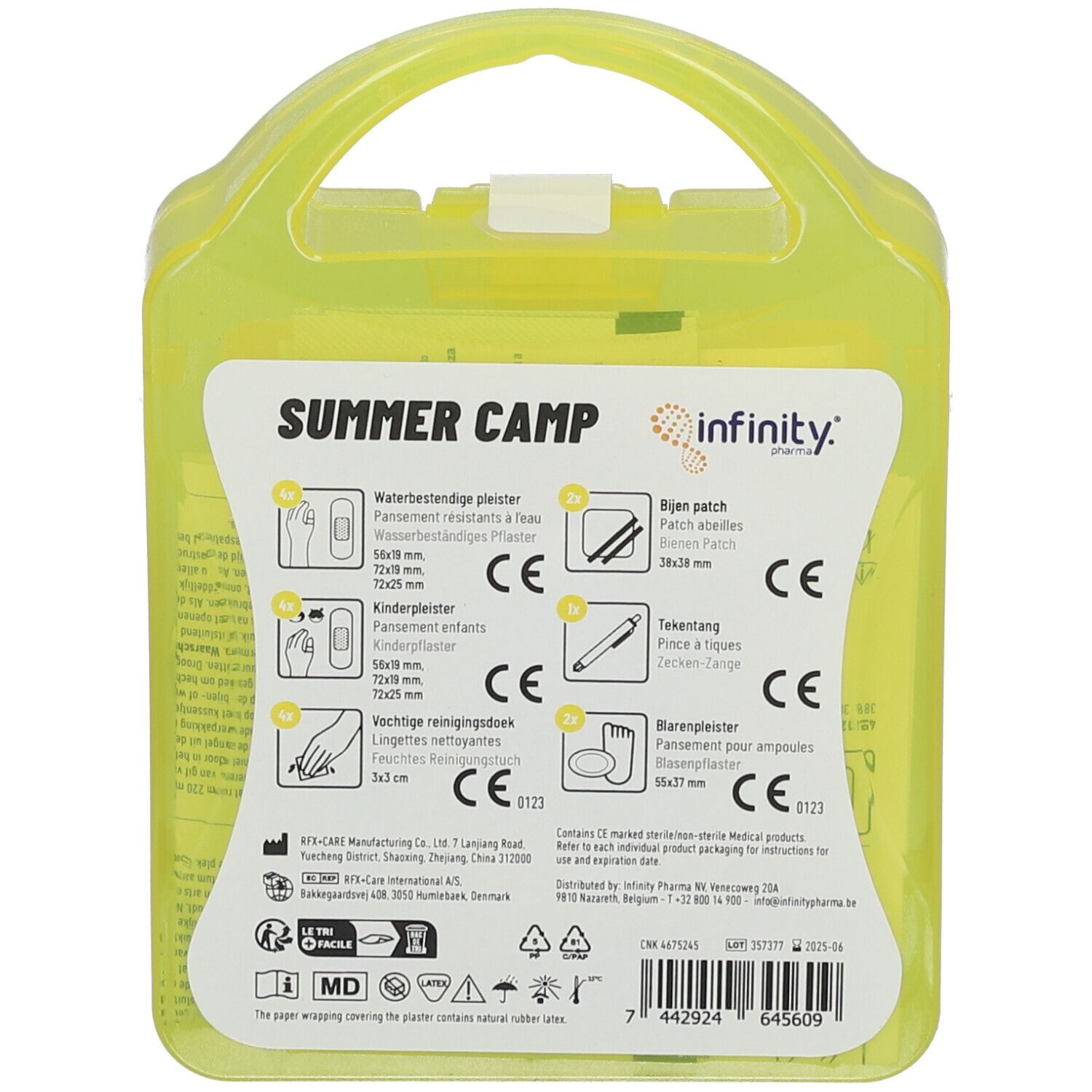 Dos de la trousse de premiers secours. Boîte jaune avec poignée. Texte 'Summer Camp', informations produit, marquage CE et logo 'infinity'.