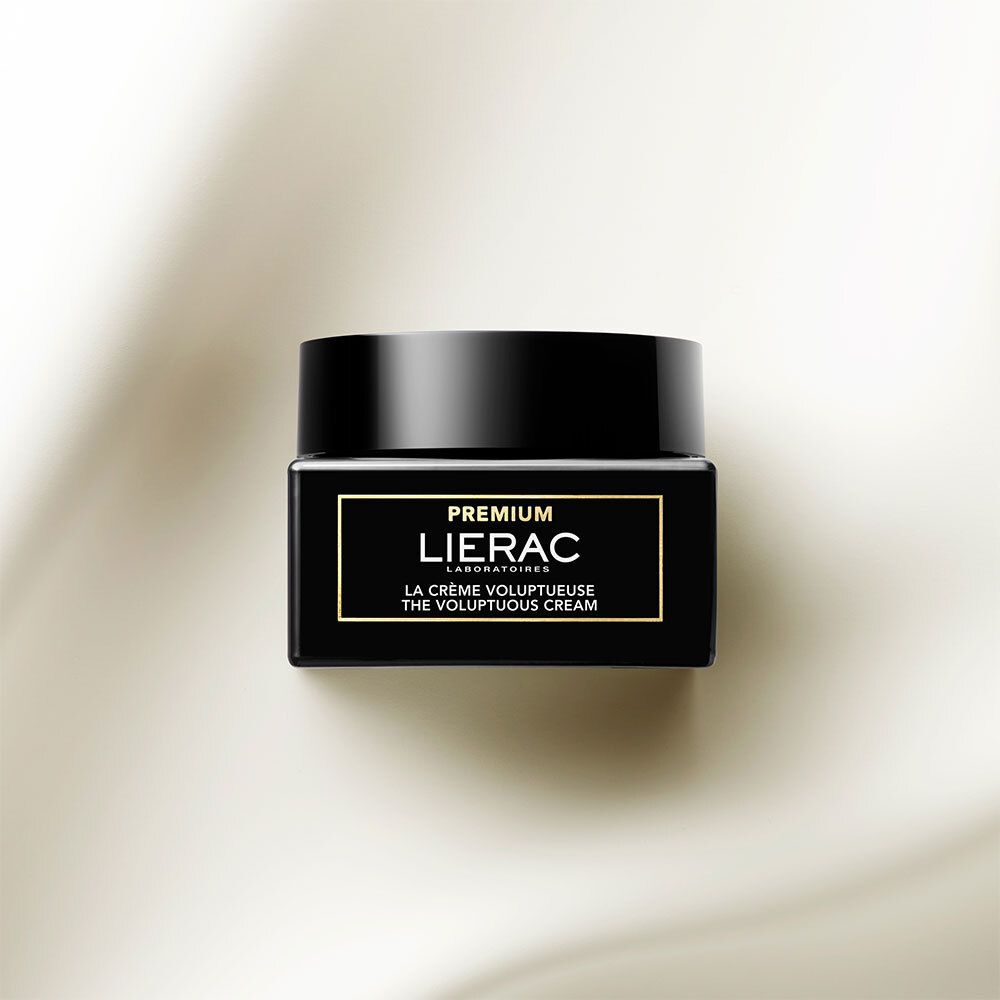 Pot noir avec couvercle. Inscription : LIERAC PREMIUM, LA CRÈME VOLUPTUEUSE THE VOLUPTUOUS CREAM.