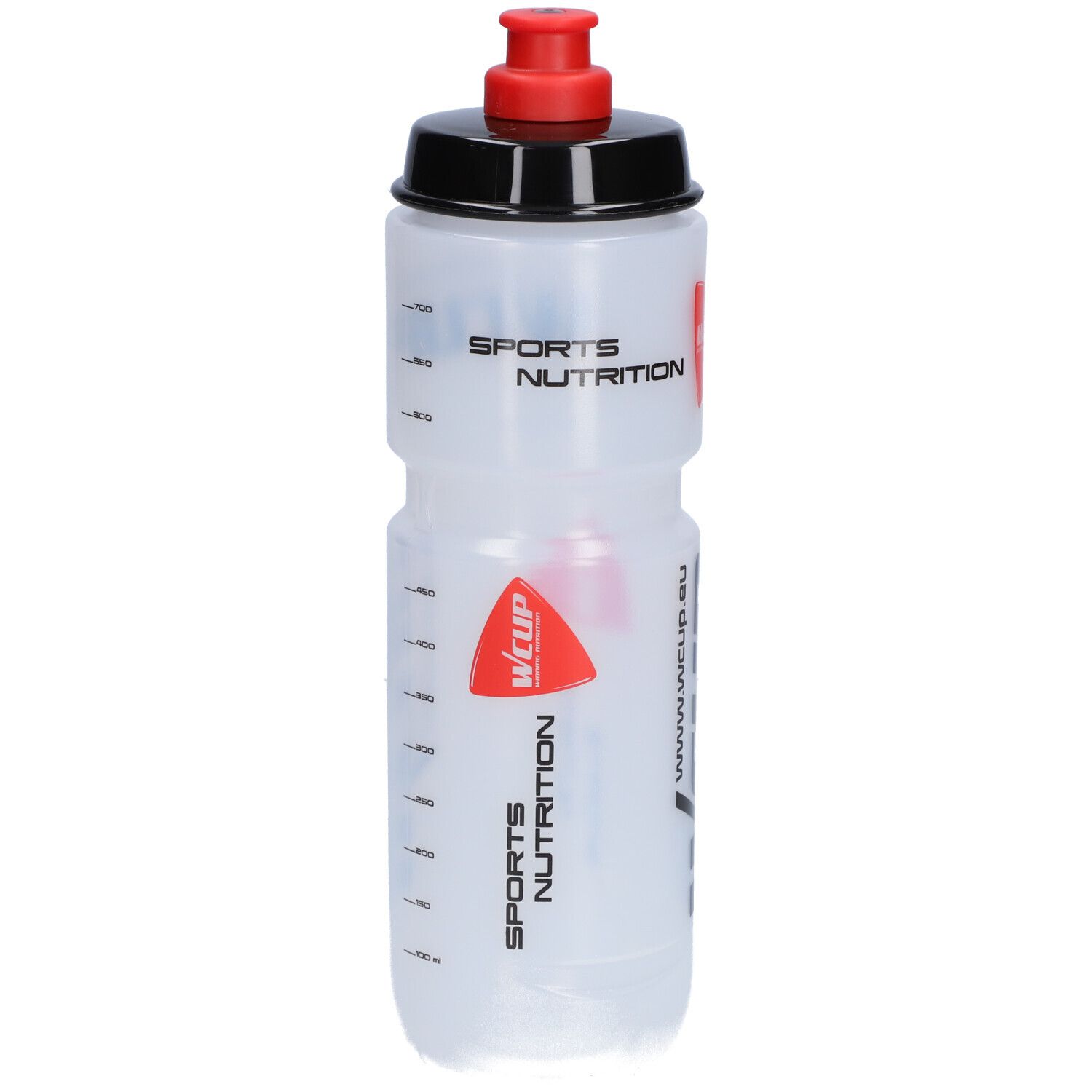 Bouteille de sport transparente avec bouchon noir et fermeture rouge. Échelle de mesure du volume. Logos : Wcup, Sports Nutrition.